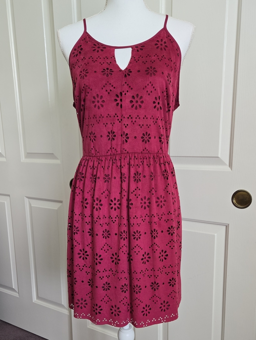 LC Lauren Conrad Maroon Laser‑Cut Eyelet Fit & Flare Dress Sz L | Scalloped Hem